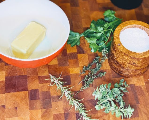 Garlic Herb Butter {3-Ingredients!} - Thriving Home